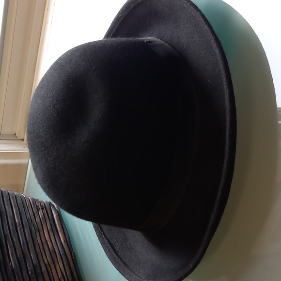 Principales Black 100% Wool Hat - Picture 6 of 7